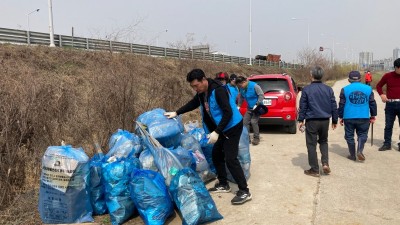 하천살리기추진단, 나진포천 정화활동... 벚꽃축제 앞두고 계양천도 정화 예정