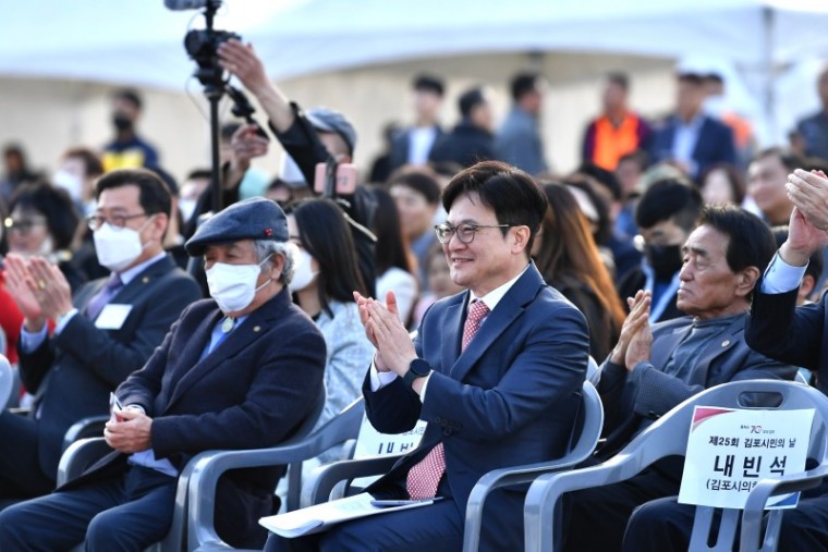 제25회 김포시민의 날 기념식 70도시 미래비전 선포(김포시장)2.jpg