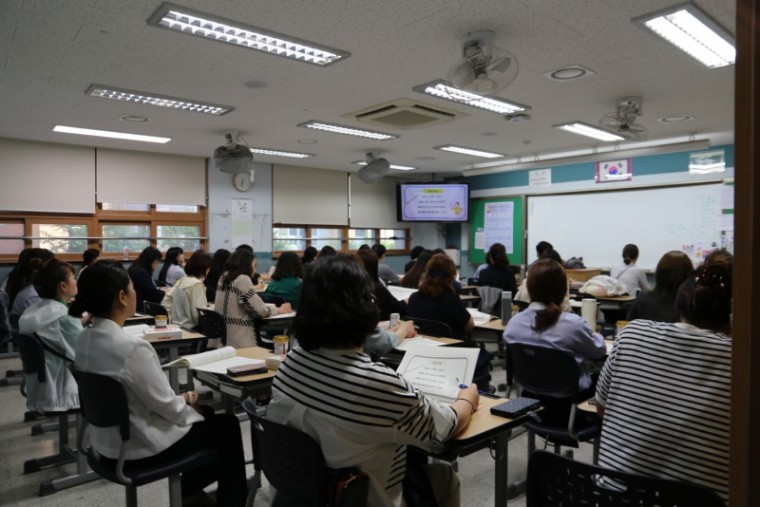 솔터고등학교 학부모 대상 학교 교육과정 및 입시설명회 열어2 (1).jpg