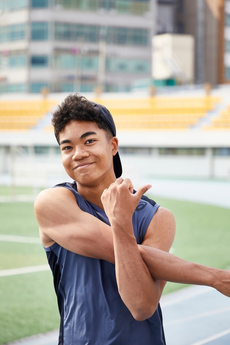 1-2 김포의 아들 조엘진선수 남자 고등부 100m 신기록 수립.jpg