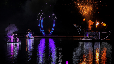 [주말엔] 라베니체 첫 수상불꽃공연축제 열린다... 10월 14~15일