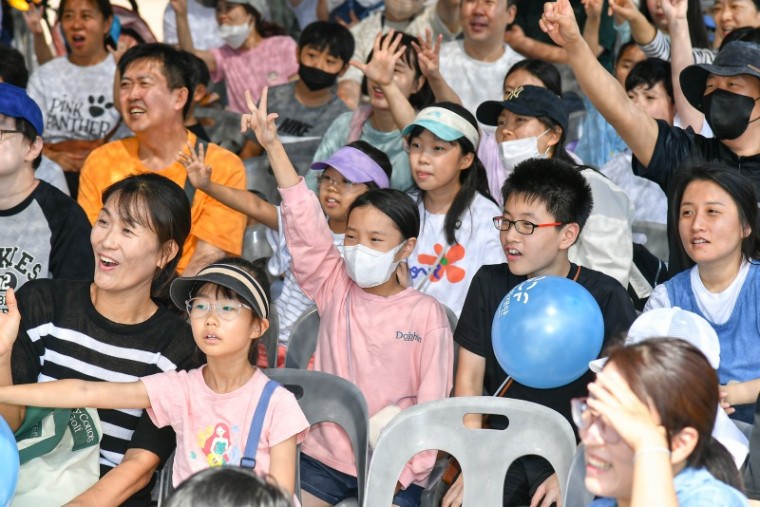 1-11. (다담축제)시민들이 각종 체험활동을 즐기고 있다.jpg