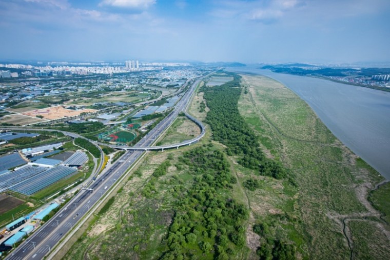 1.이동환 시장 “자유로 지하도로 건설해 미래 대비” (1).jpg