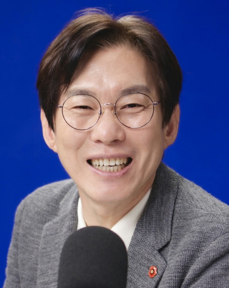 박진영 부원장.jpg