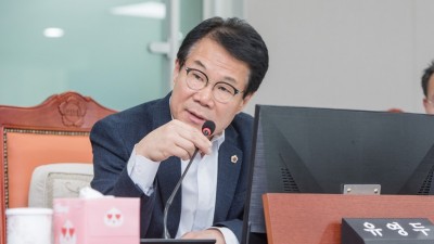 유영두 도의원, “어르신 주택 안전손잡이 설치, 신청부터 공사까지 7개월 기다려야... 개선 필요”