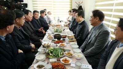 경기도의회 특별자치도 설치특위, 김동연 도지사와 오찬 간담회