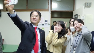 이동환 고양시장, 부서 격려 방문... 설 연휴, 세심한 배려 행정” 당부