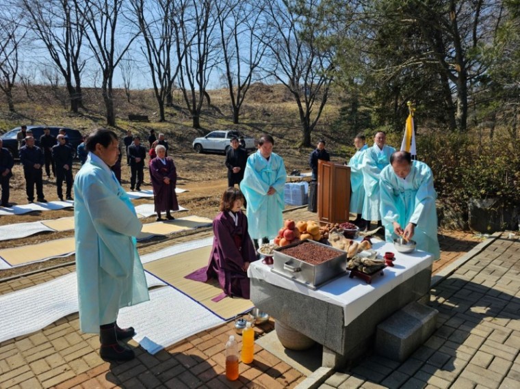 수안산산신제(사진1).JPG