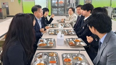 경기도교육청, 자율선택급식 실천학교 현장 방문... 학생 교직원 의견 청취