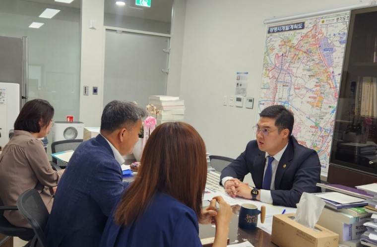 240604 최민 의원, 道에 경로당 교통약자 접근성 시설 설치 소요 예산 파악 강력 촉구.jpg