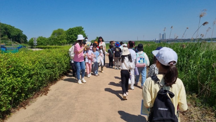 김포초, 전호습지 탐방하며 우리마을 생태환경의 중요성 인식 (1).jpg