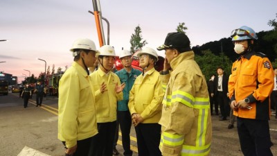 염종현 경기도의회 의장 “도와 적극 협력해 빈틈없는 수습 지원”... 화성 화재 참사 현장 방문