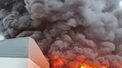 [영상] 김포시 대곶면 자동차 부품창고서 화재 발생... 11개 업체 피해