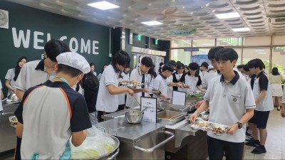 경기도교육청, 학생 95%가 행복해하는 자율선택급식 2026년까지 750개로 확대