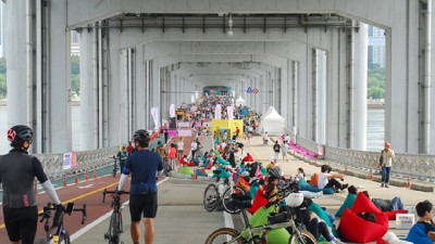 5월 5일 ‘차 없는 잠수교 뚜벅뚜벅 축제’ 비 예보로 전면