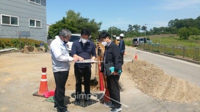 하성면 도시가스 본관 설치 공사 현장 점검